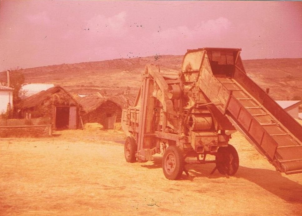 trilladora-pedro-el-esclavo-villagaton-1975.jpg